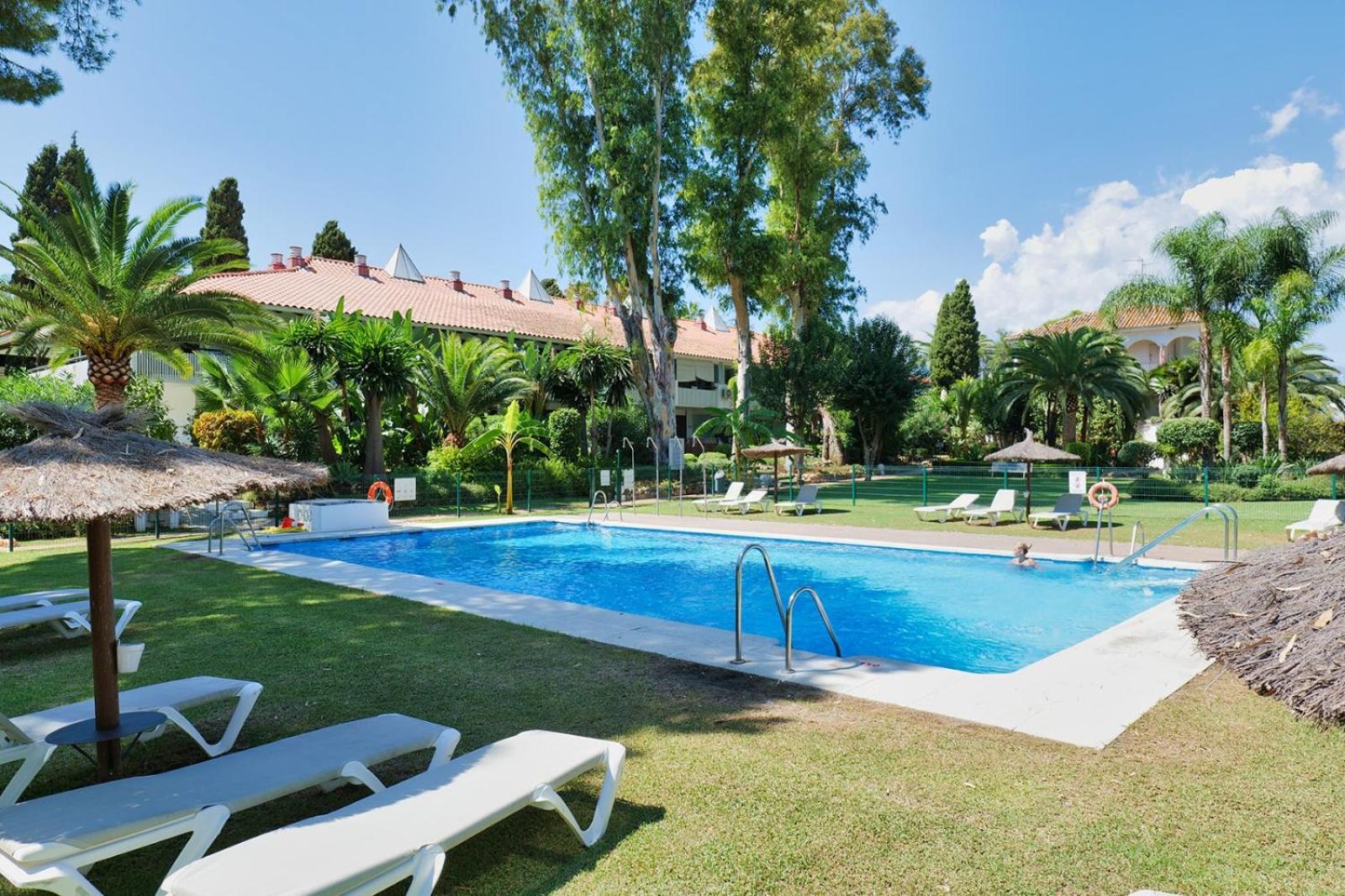 Suite Puerto Banus Con Piscina Marbella Exteriör bild