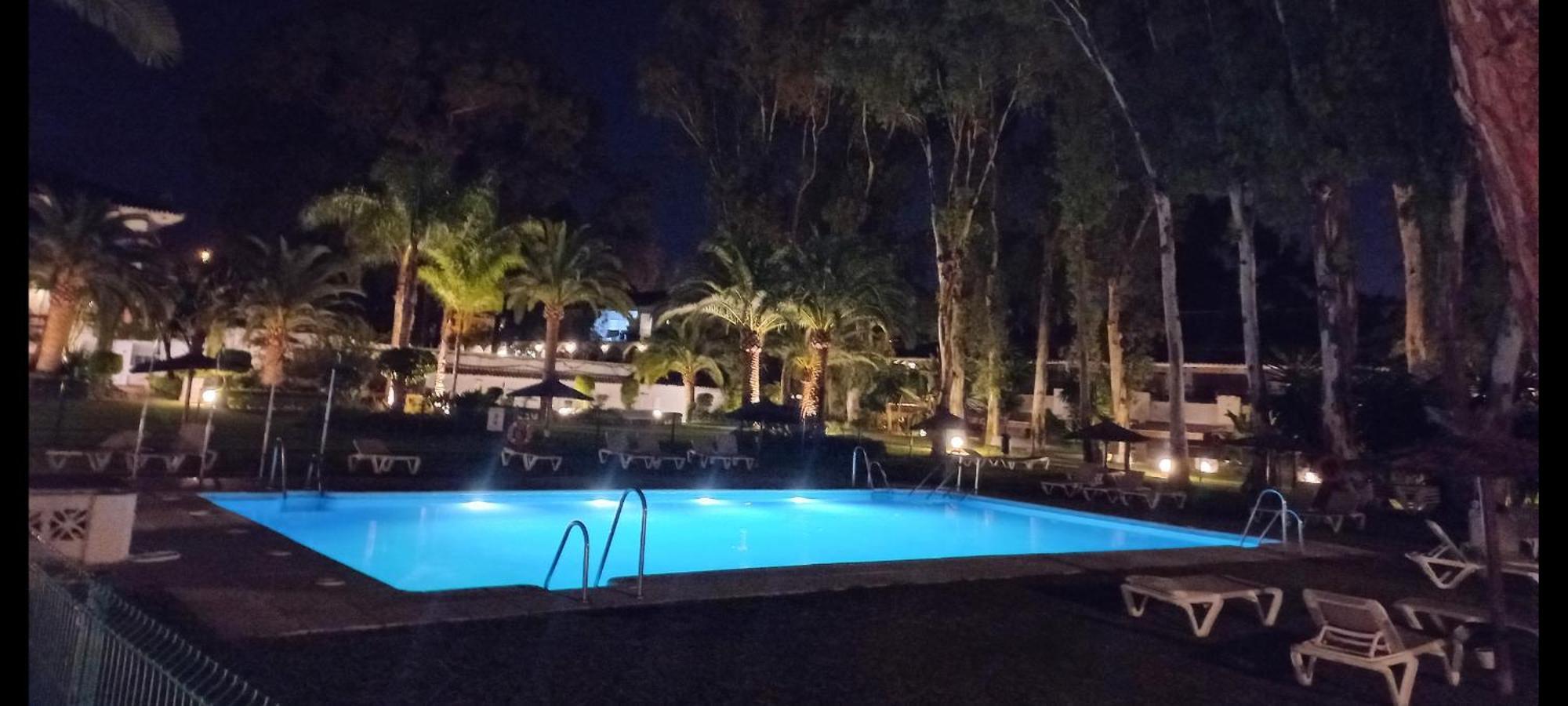Suite Puerto Banus Con Piscina Marbella Exteriör bild
